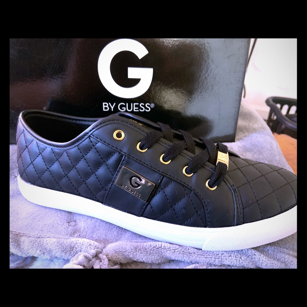 GUESS quilted sneakers 👟